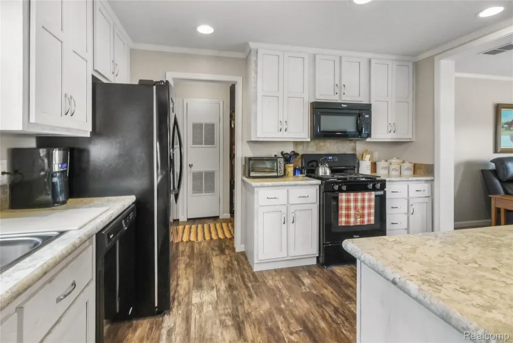 11166 Walden Court Green Oak Township MI 48178