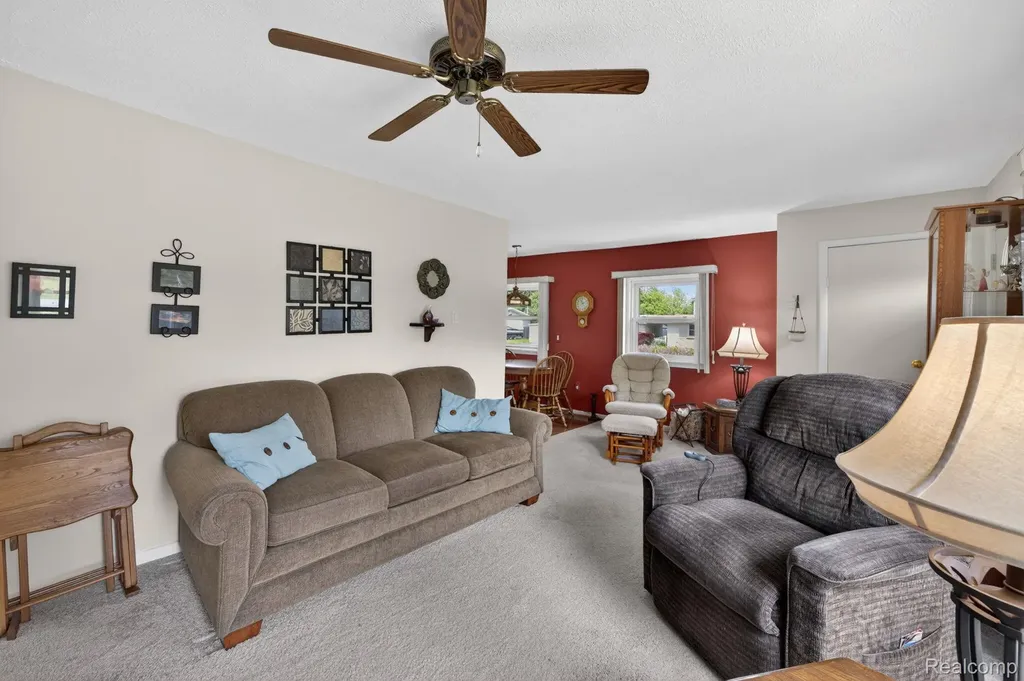 3993 Maiden Street Waterford Charter Township MI 48329