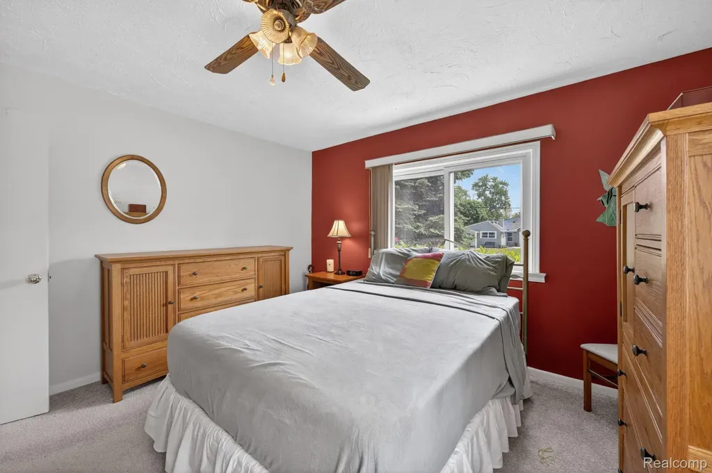 3993 Maiden Street Waterford Charter Township MI 48329