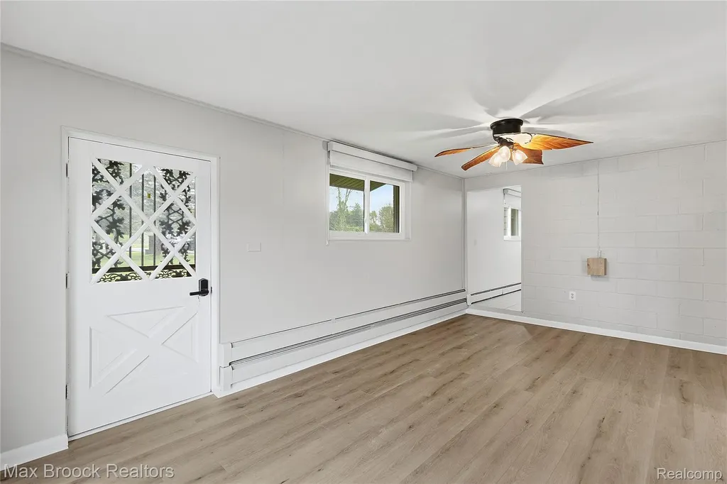 1392 Maple Grove Road Lapeer Township MI 48446