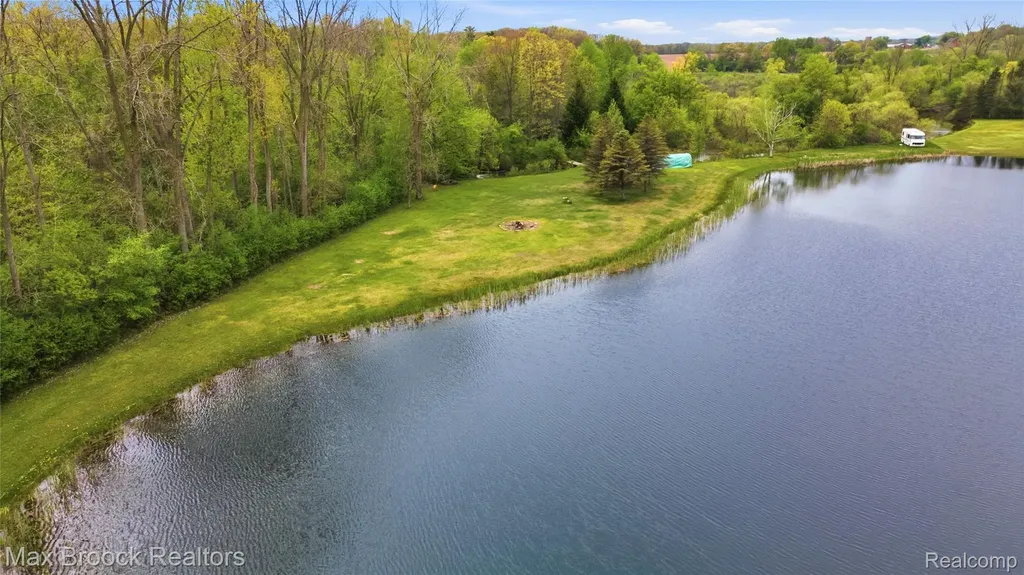 1392 Maple Grove Road Lapeer Township MI 48446