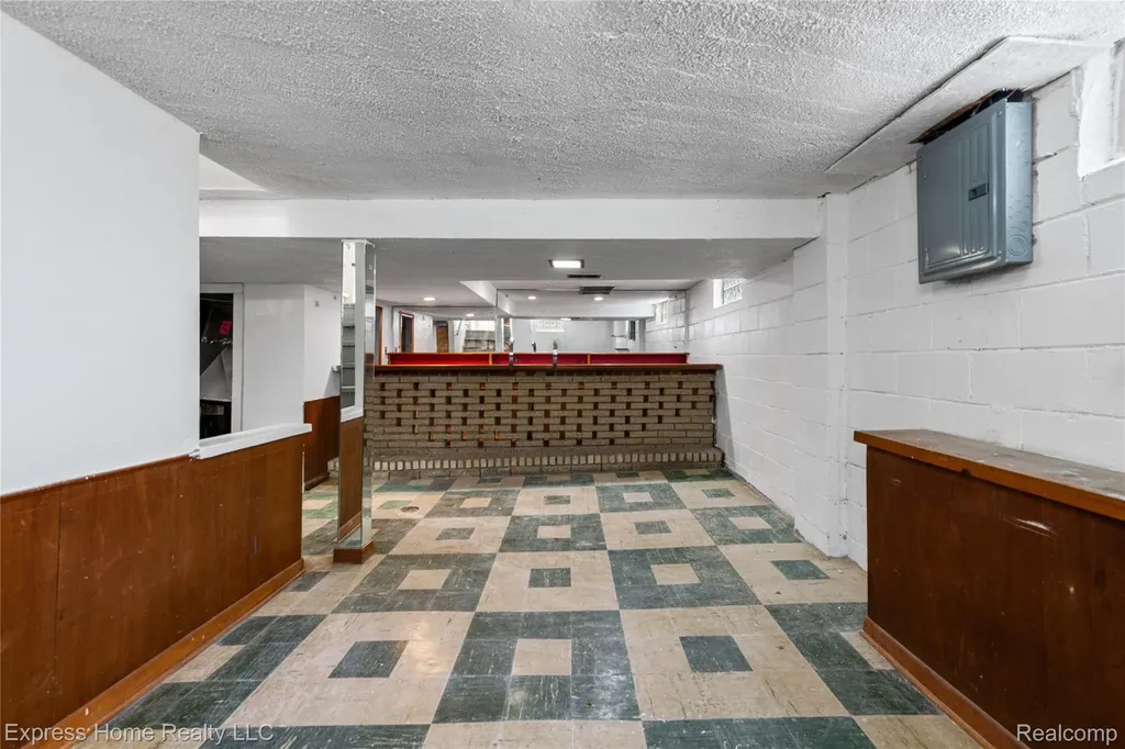 18590 Lumpkin Street Detroit City MI 48234
