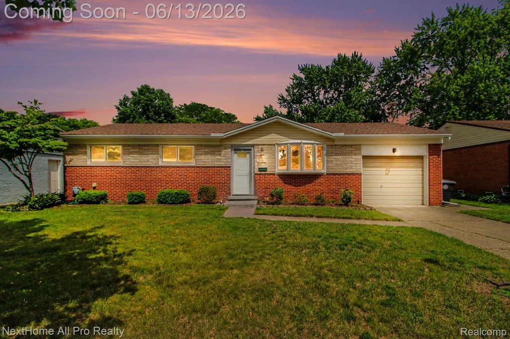 14242 Park Street Livonia City MI 48154