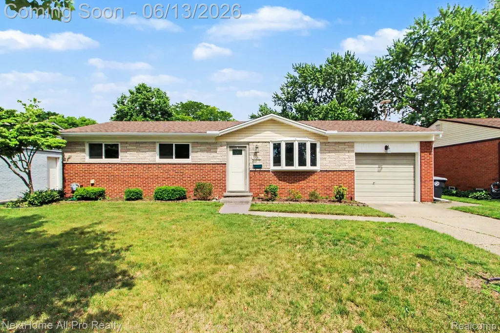 14242 Park Street Livonia City MI 48154