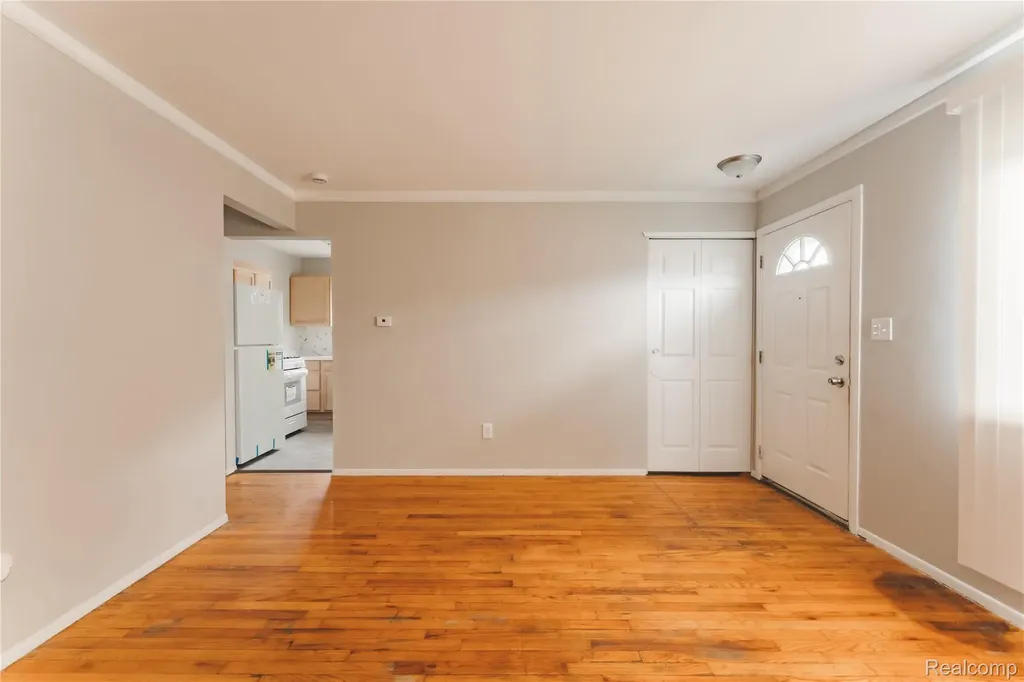 27731 Bohnhoff Street Roseville City MI 48066