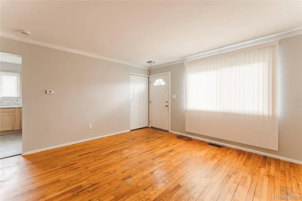 27731 Bohnhoff Street Roseville City MI 48066