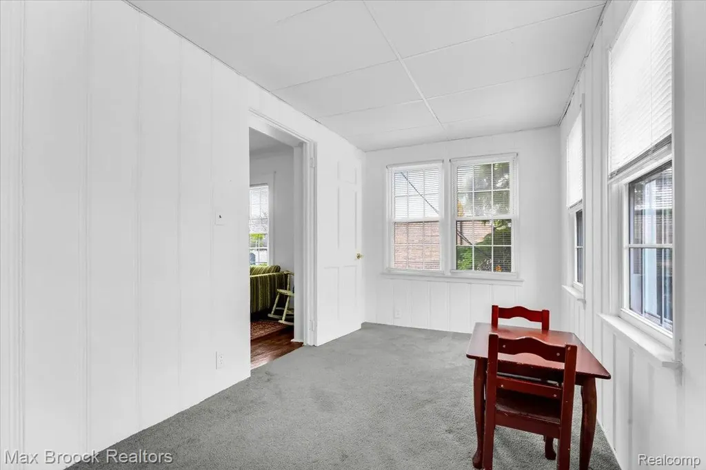 417 W Lincoln Avenue Royal Oak City MI 48067