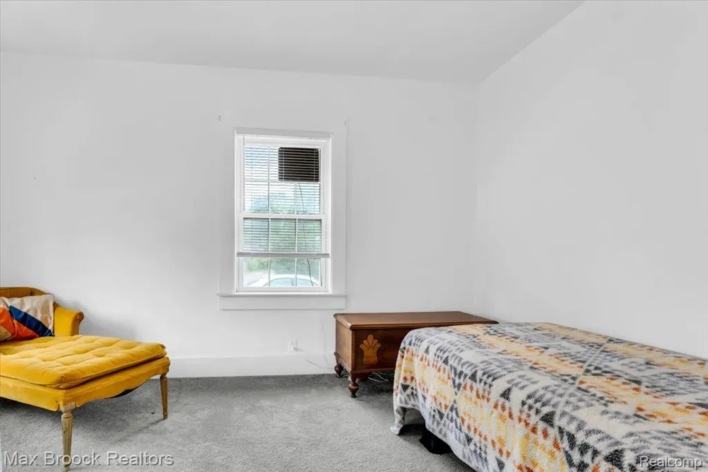 417 W Lincoln Avenue Royal Oak City MI 48067