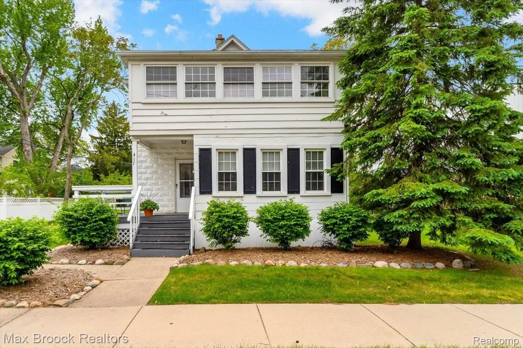 417 W Lincoln Avenue Royal Oak City MI 48067