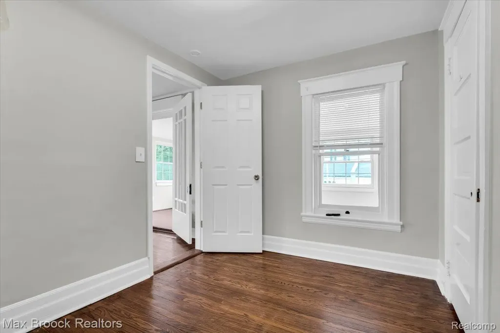 417 W Lincoln Avenue Royal Oak City MI 48067
