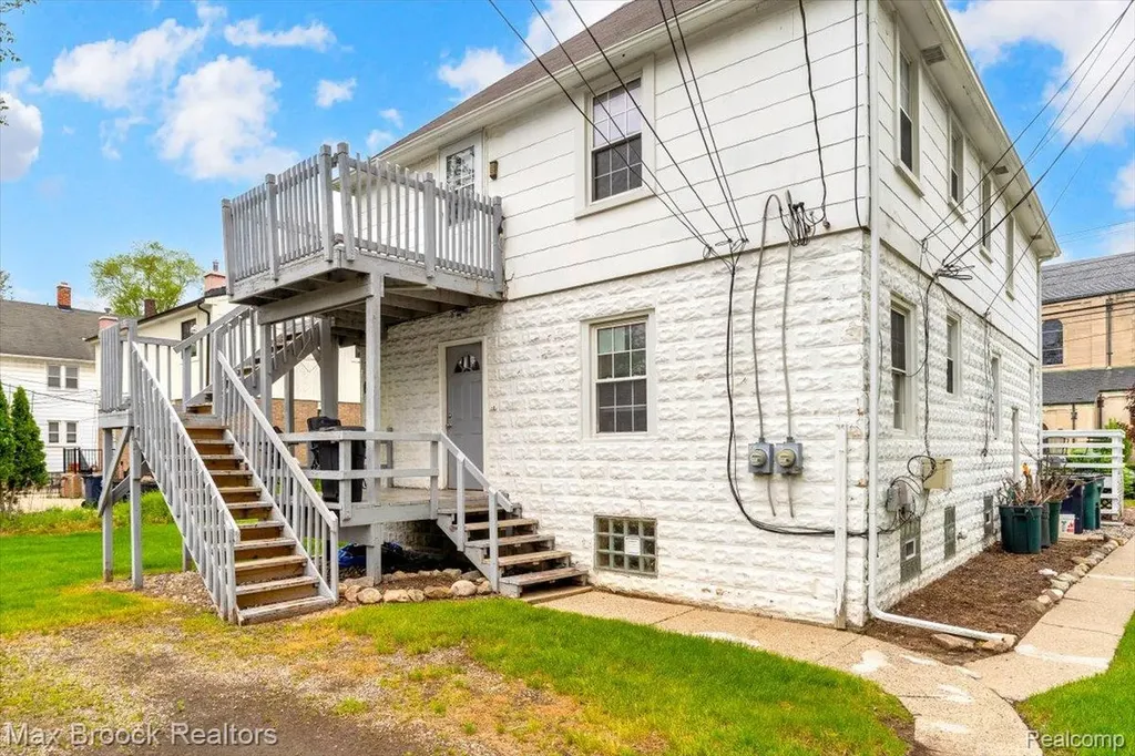 417 W Lincoln Avenue Royal Oak City MI 48067