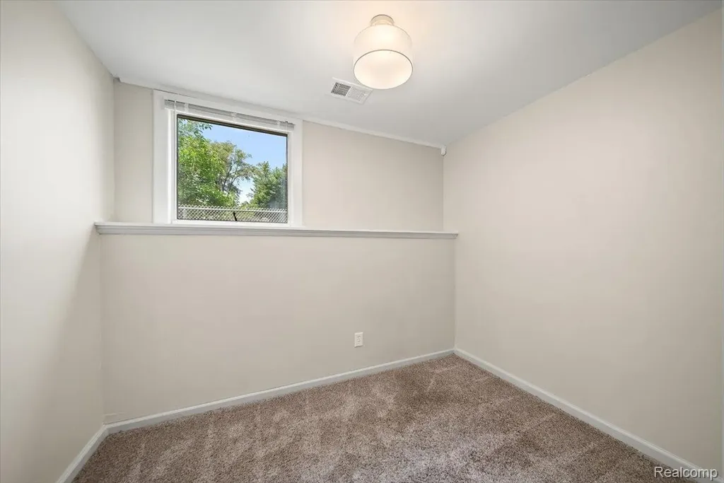 11169 Chestnut Drive Plymouth Charter Township MI 48170