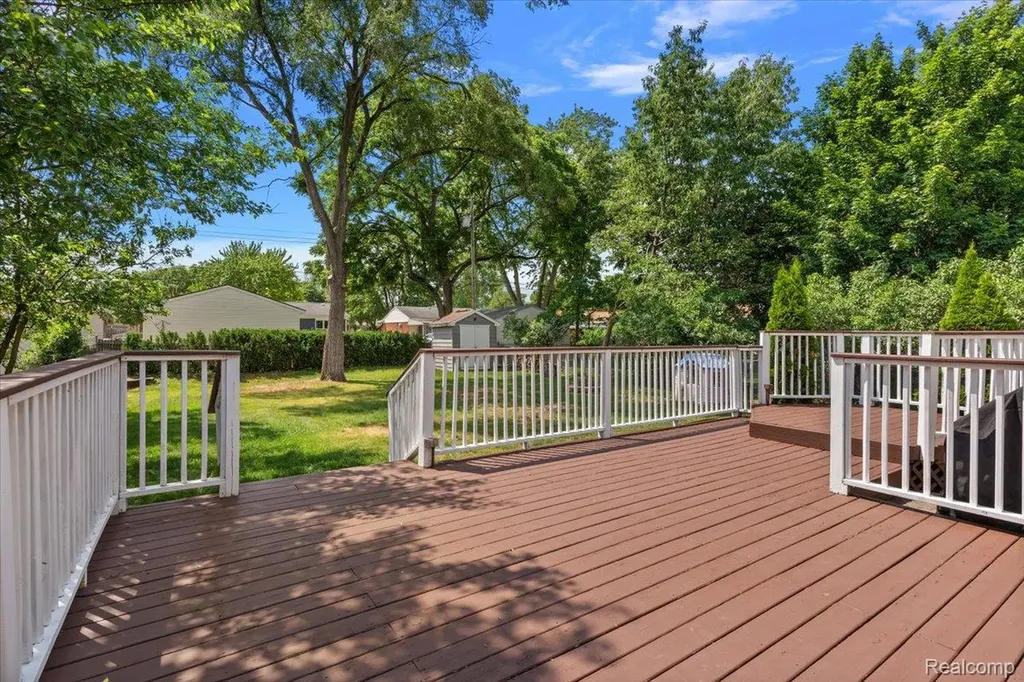 11169 Chestnut Drive Plymouth Charter Township MI 48170