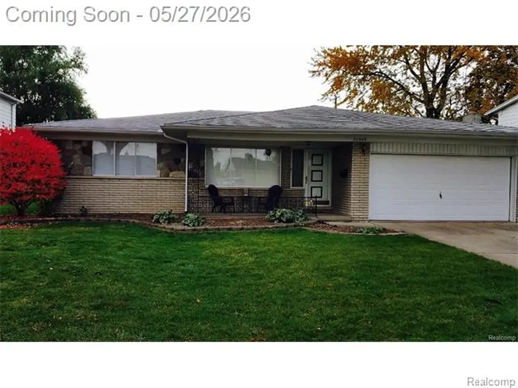 32343 Cambridge Drive Warren City MI 48093