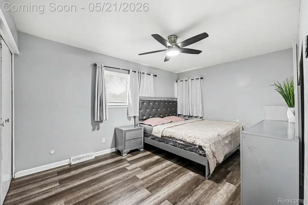 28326 Alden Street Madison Heights City MI 48071