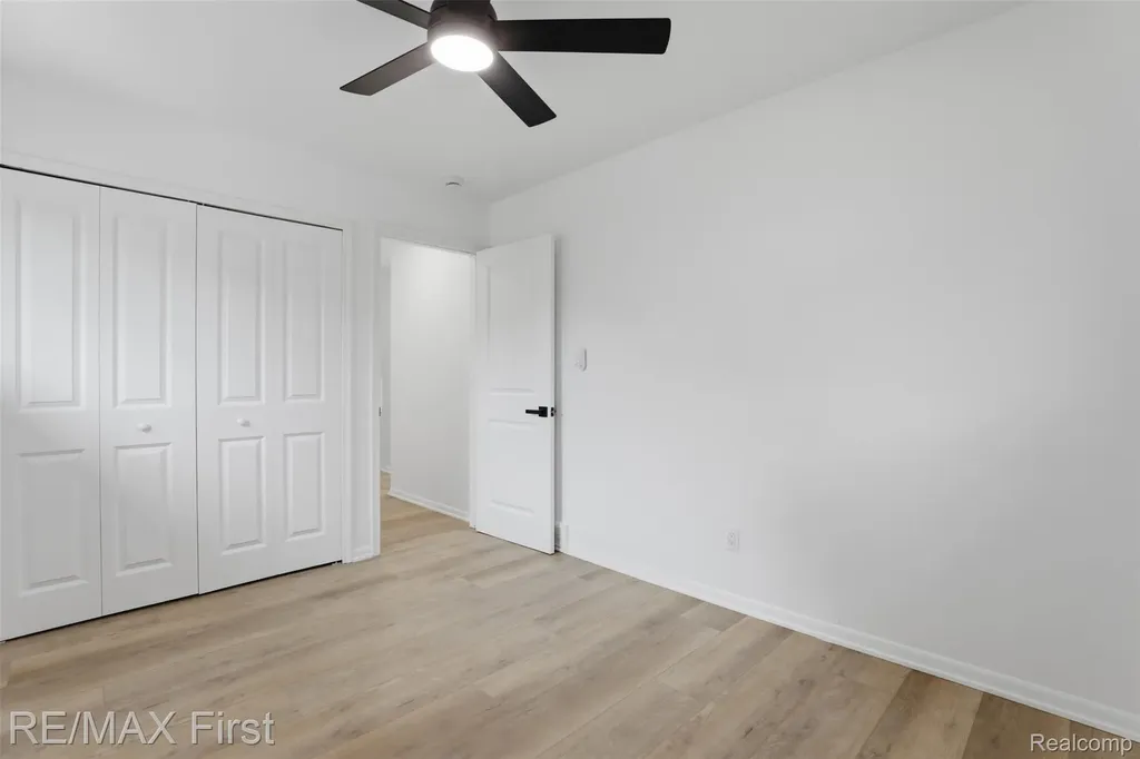 19715 Parkside Street St. Clair Shores City MI 48080