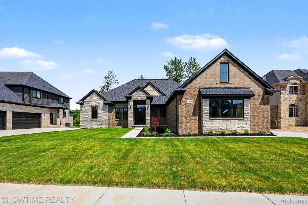 11695 Encore Drive Shelby Charter Township MI 48315