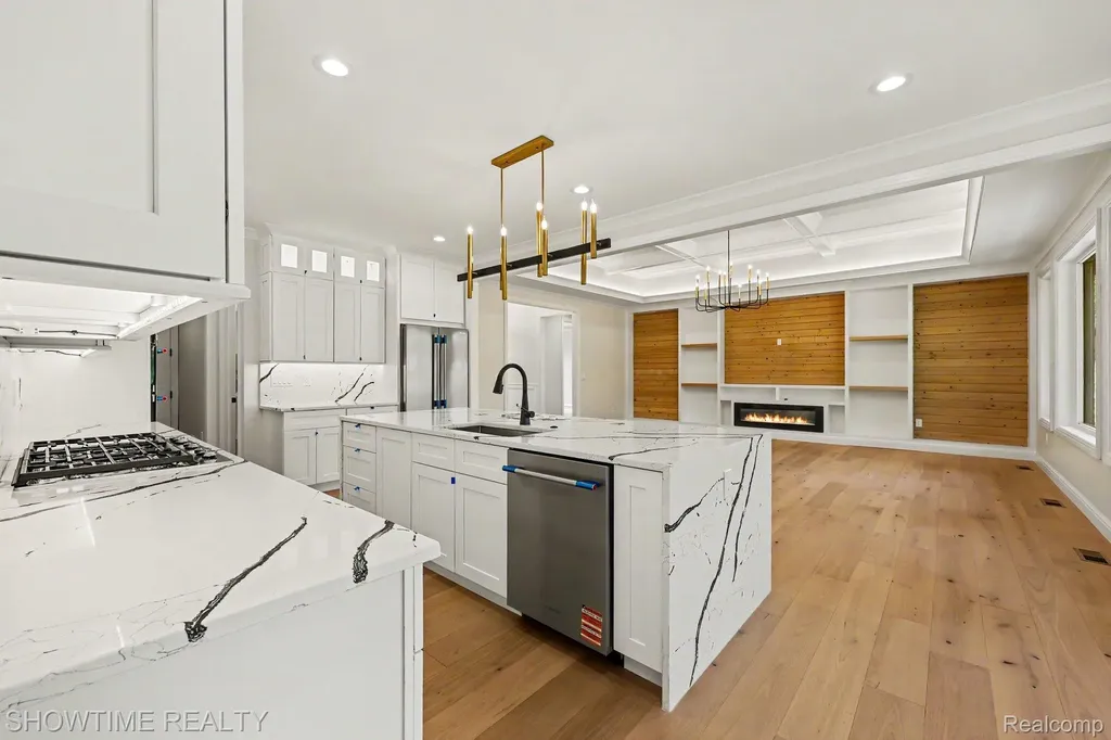 11695 Encore Drive Shelby Charter Township MI 48315