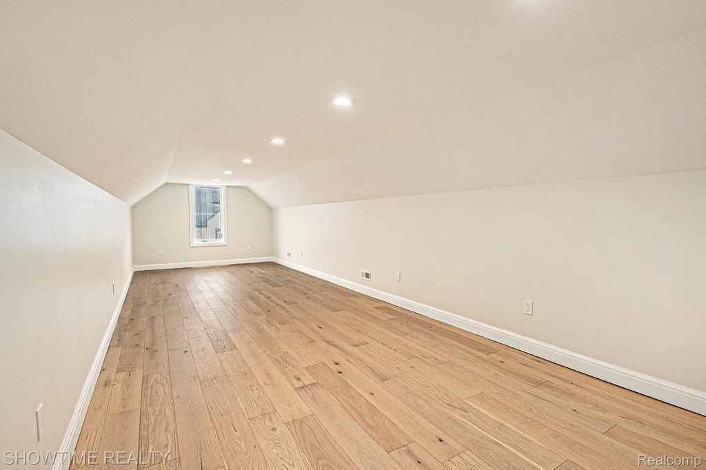 11695 Encore Drive Shelby Charter Township MI 48315