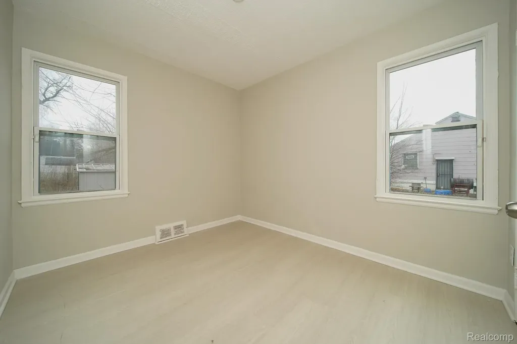 20093 Faust Avenue Detroit City MI 48219