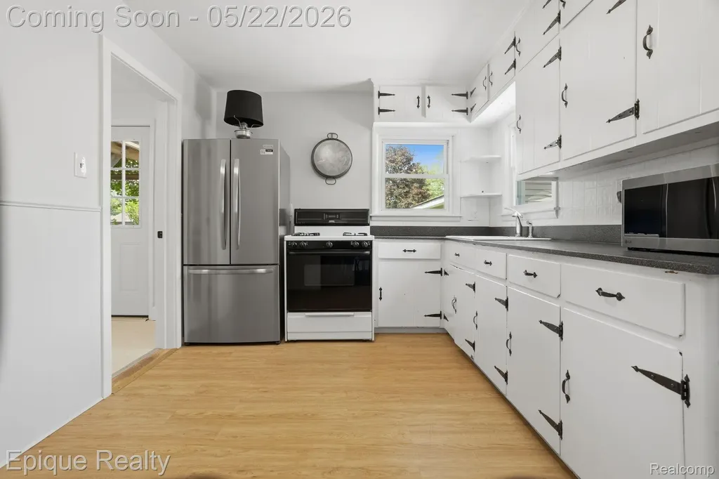 2624 Harrison Avenue Rochester Hills City MI 48307