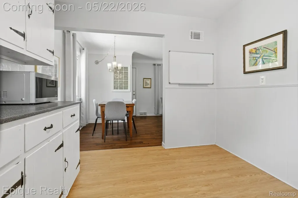 2624 Harrison Avenue Rochester Hills City MI 48307