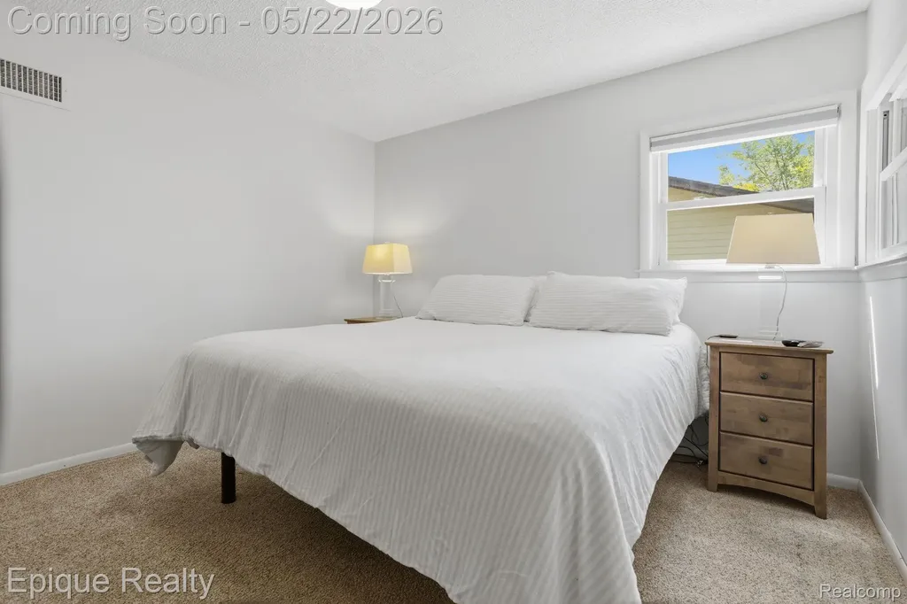 2624 Harrison Avenue Rochester Hills City MI 48307