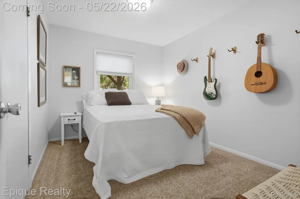 2624 Harrison Avenue Rochester Hills City MI 48307
