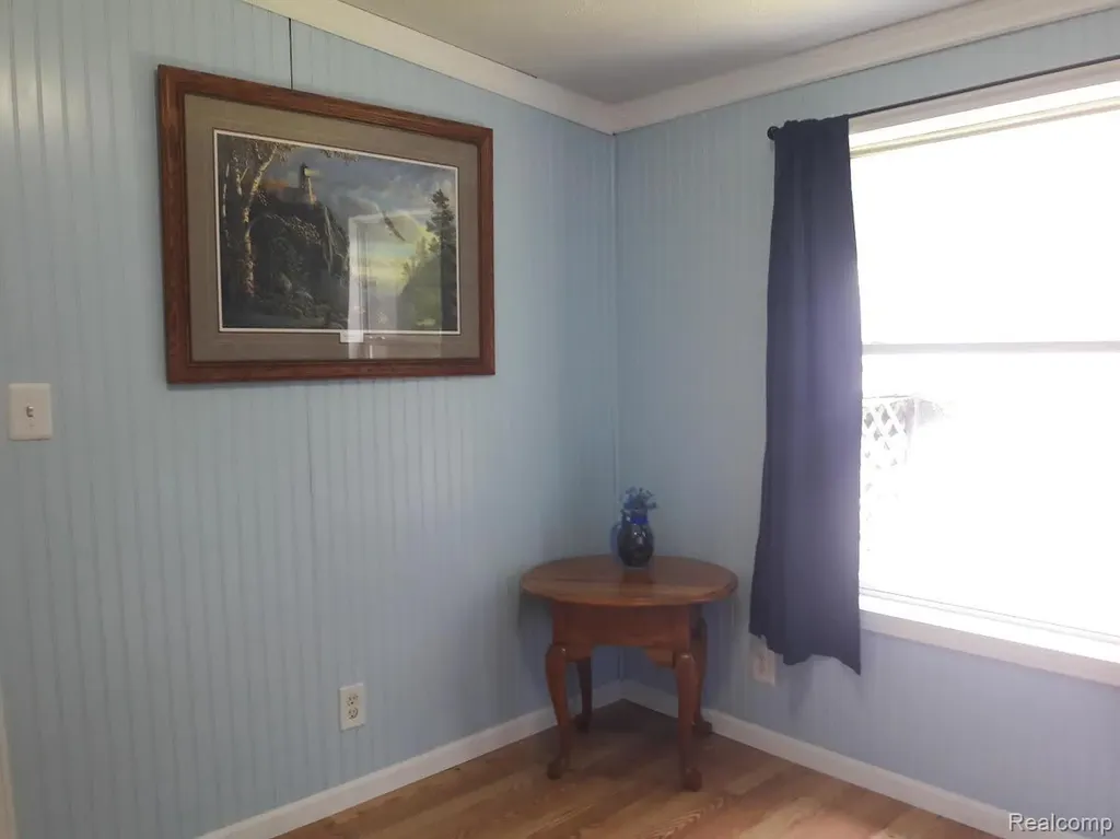 2389 W Maplehurst Drive Gerrish Township MI 48653