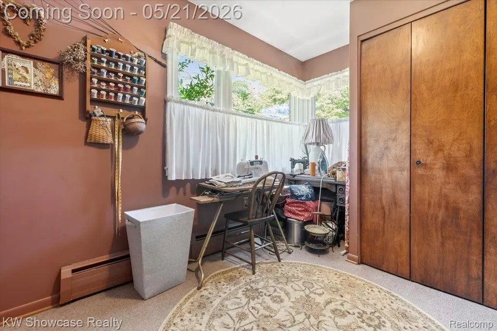 21105 Hugo Street Farmington Hills City MI 48336