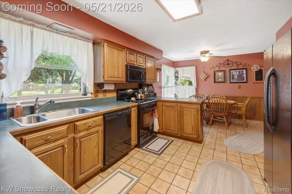 21105 Hugo Street Farmington Hills City MI 48336