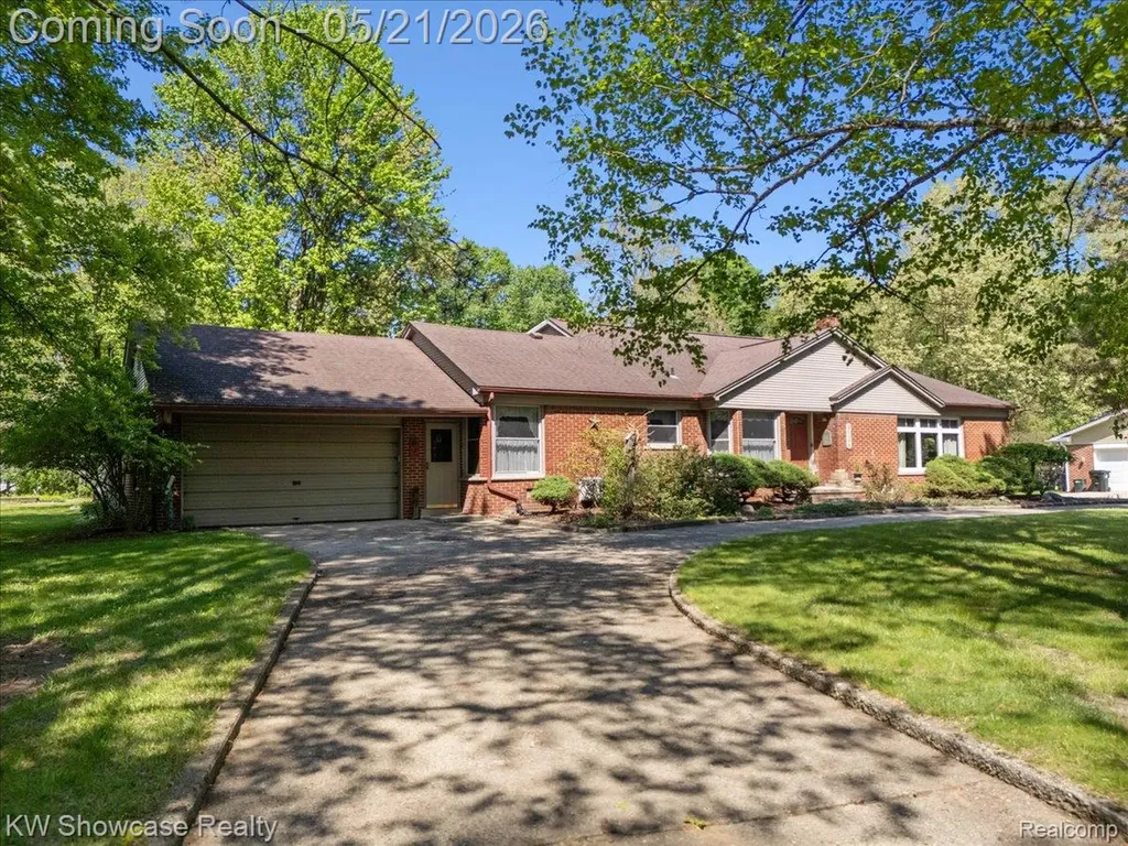 21105 Hugo Street Farmington Hills City MI 48336