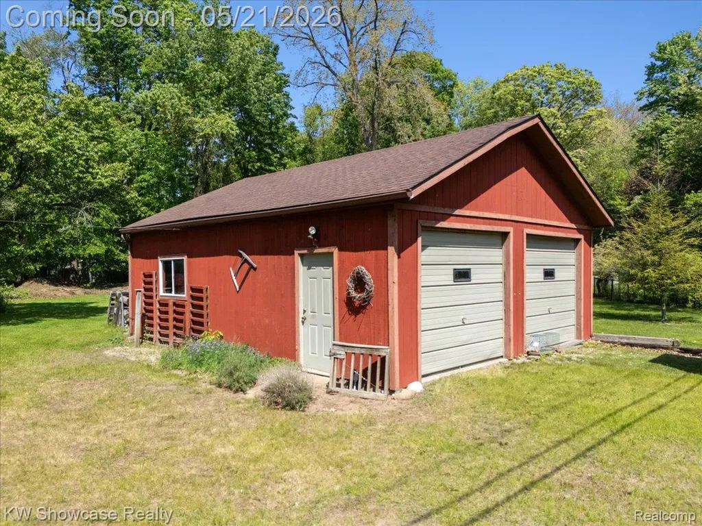 21105 Hugo Street Farmington Hills City MI 48336