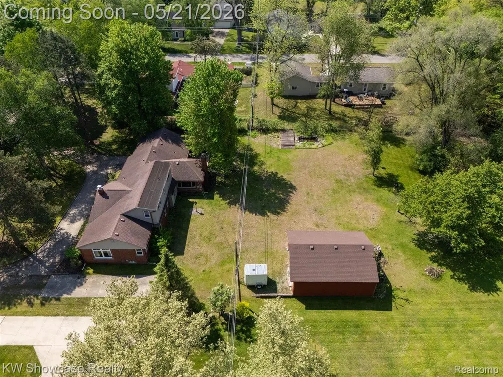 21105 Hugo Street Farmington Hills City MI 48336