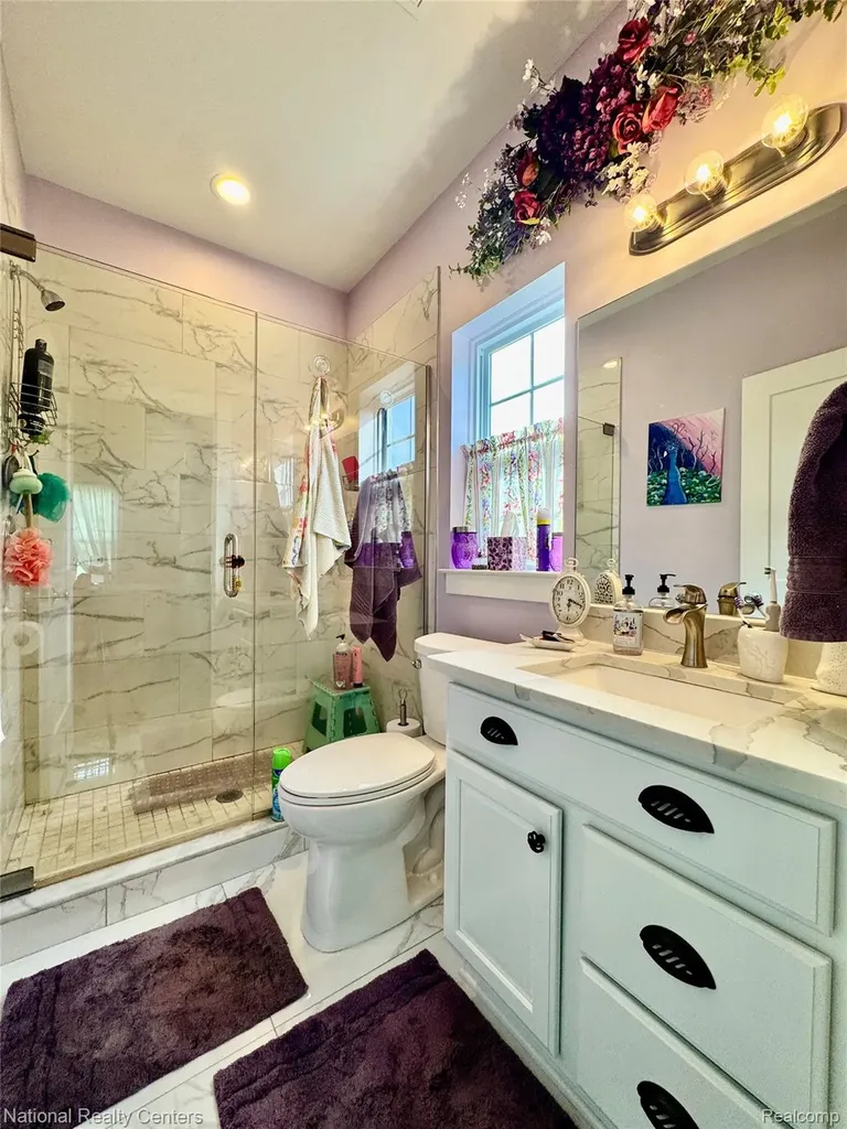 7478 Village Court Springfield Charter Township MI 48350