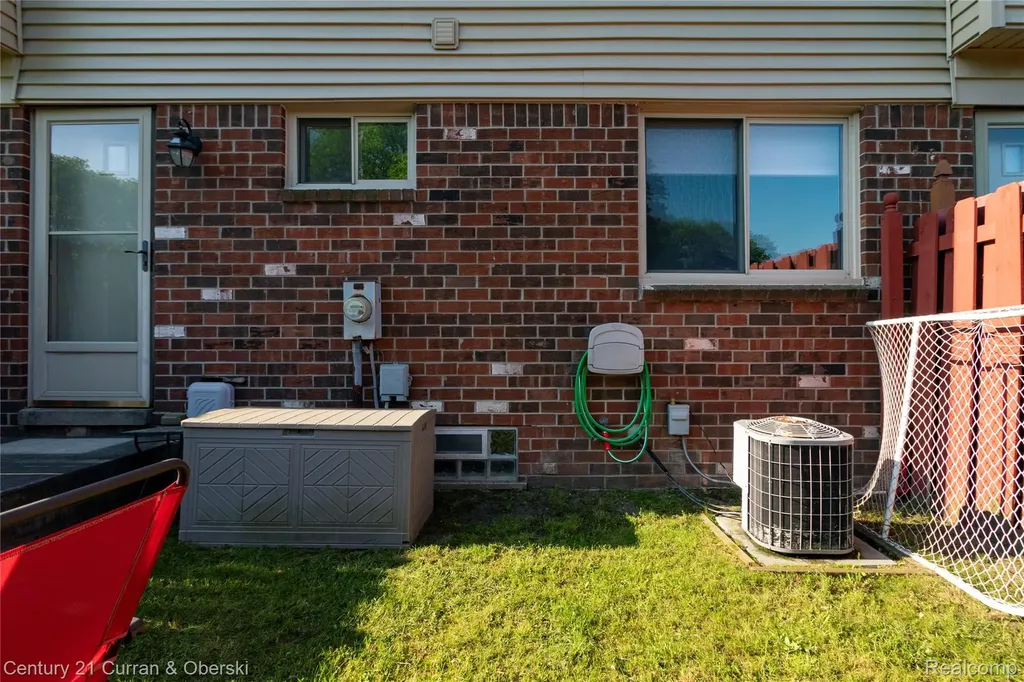 23362 Baker Street Taylor City MI 48180