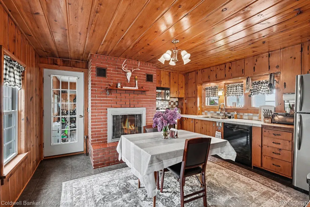 3105 E Dodge Road Thetford Township MI 48420