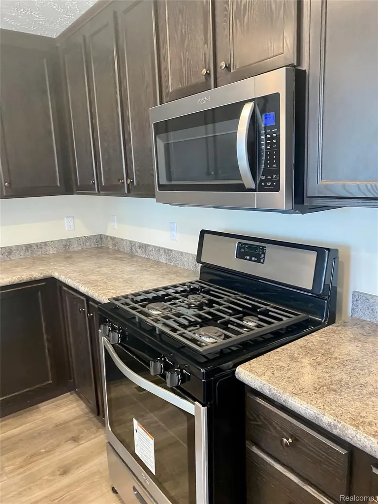 52543 Potomac Court Chesterfield Township MI 48051