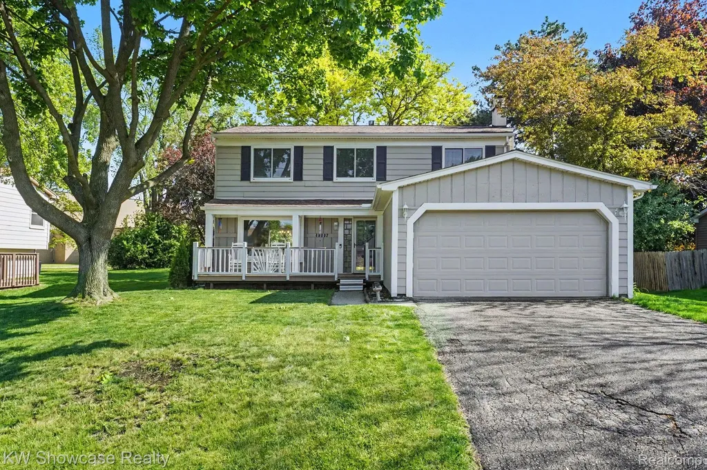40652 Village Wood Road Novi City MI 48375