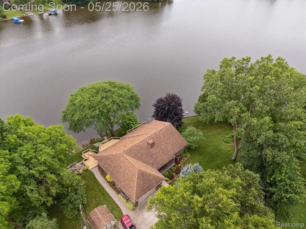 3817 Lake Lapeer Drive Elba Township MI 48455