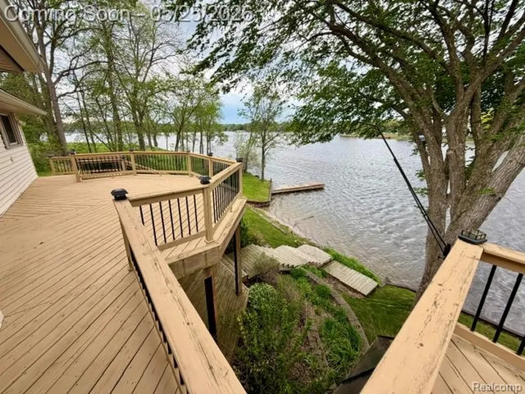 3817 Lake Lapeer Drive Elba Township MI 48455