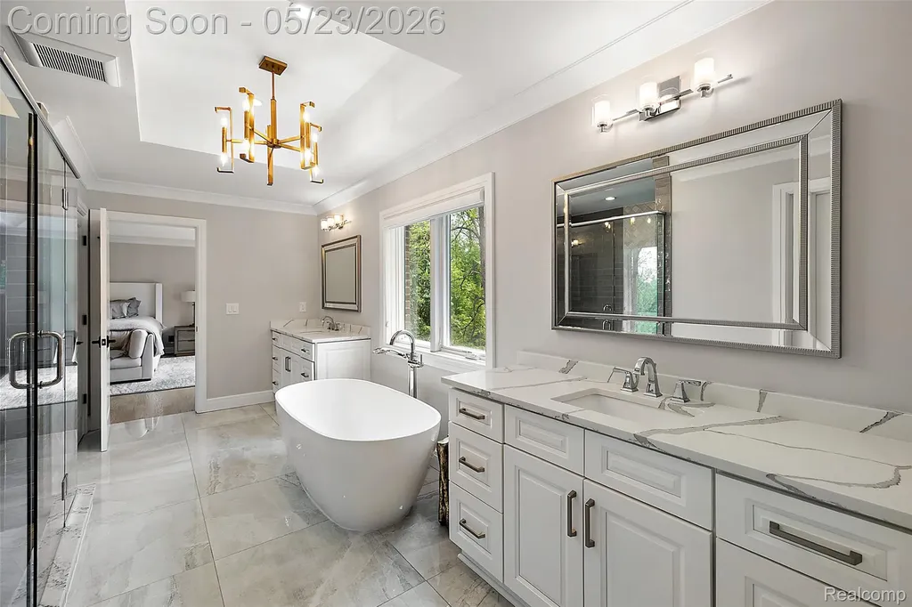4345 Spruce Hill Lane Bloomfield Charter Township MI 48301
