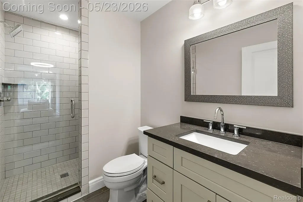 4345 Spruce Hill Lane Bloomfield Charter Township MI 48301