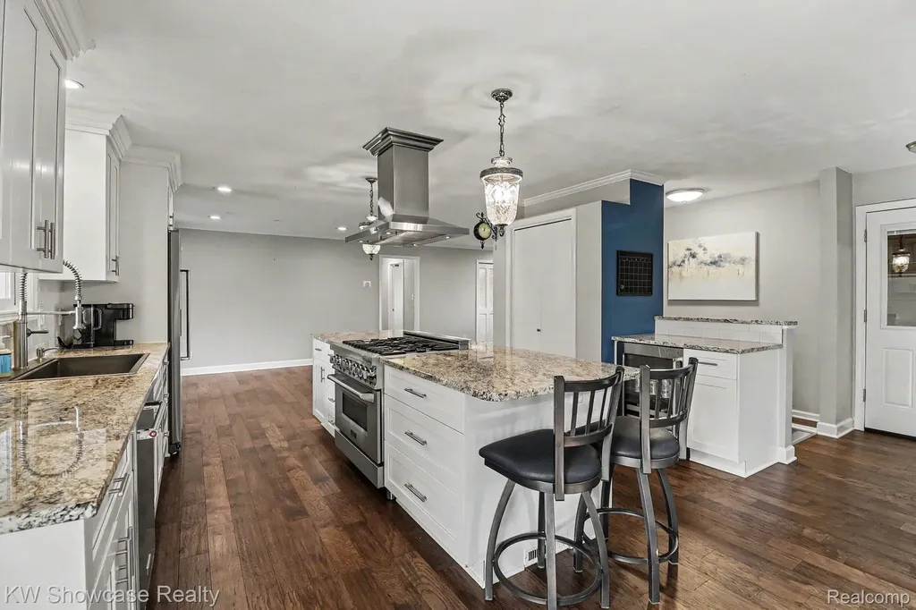 2572 Ridge Road White Lake Charter Township MI 48383