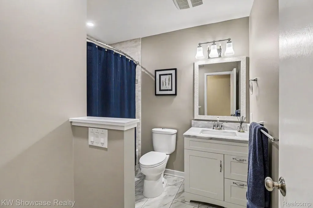 2572 Ridge Road White Lake Charter Township MI 48383