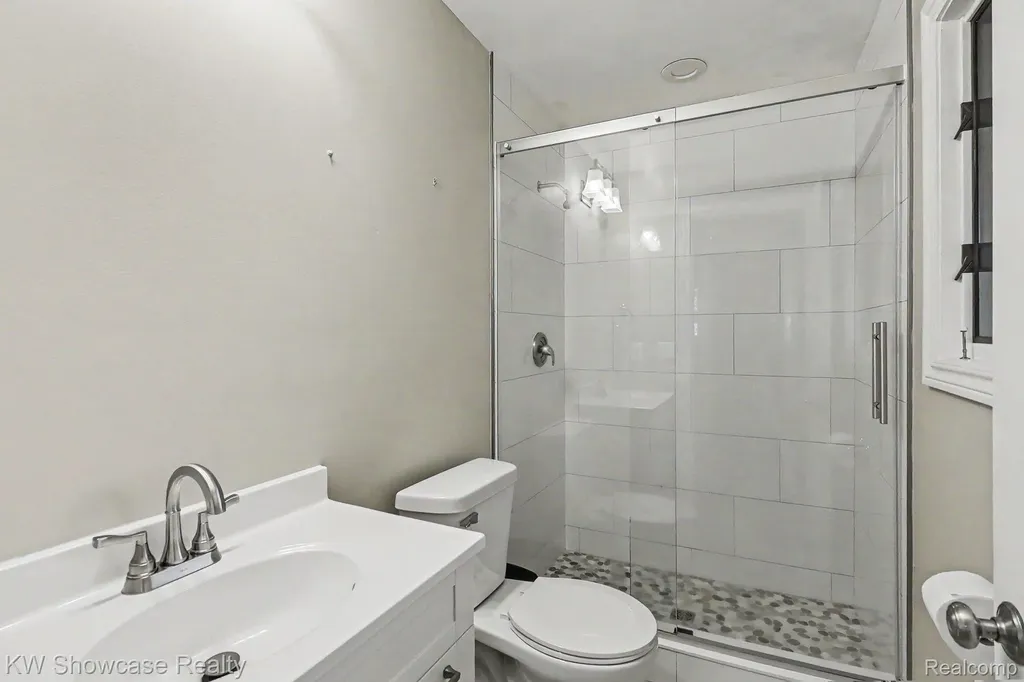 2572 Ridge Road White Lake Charter Township MI 48383
