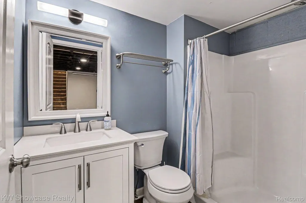 2572 Ridge Road White Lake Charter Township MI 48383