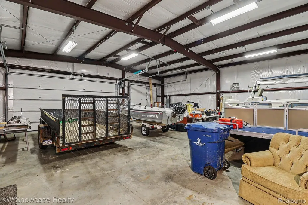 2572 Ridge Road White Lake Charter Township MI 48383