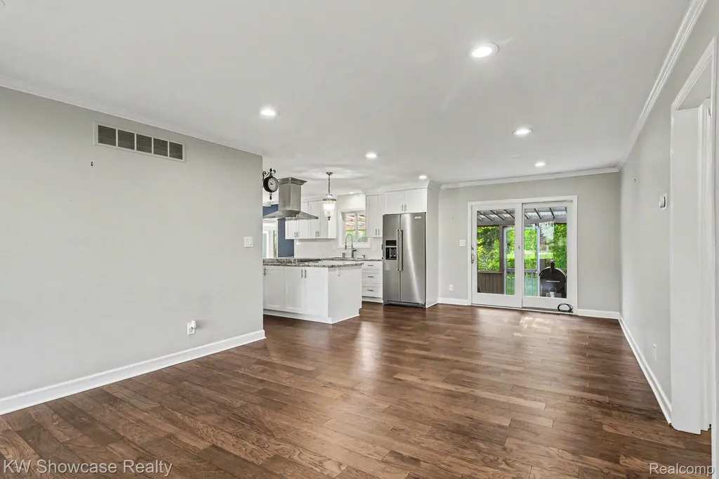 2572 Ridge Road White Lake Charter Township MI 48383