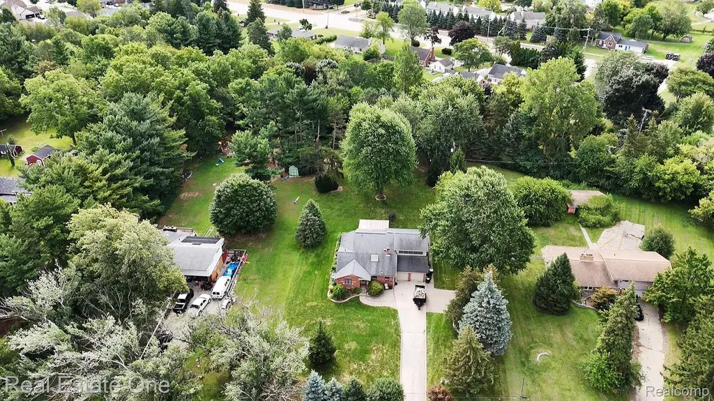 35238 Moravian Drive Sterling Heights City MI 48312